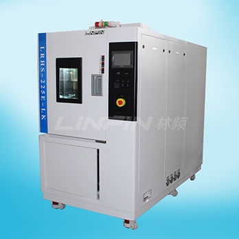 快速溫度變化試驗箱生產廠家清洗腔室的提示